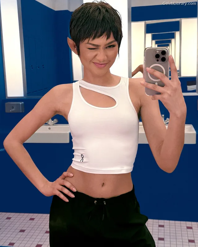 Zendaya photo 17 of 1926