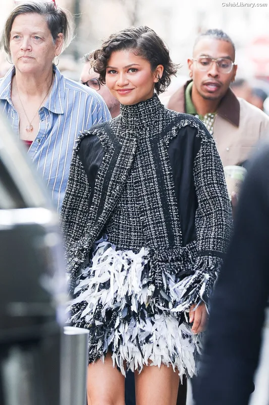 Zendaya photo 7 of 1926