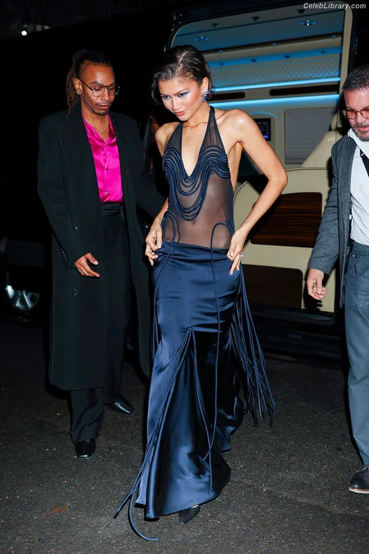 Zendaya photo 21 of 1926