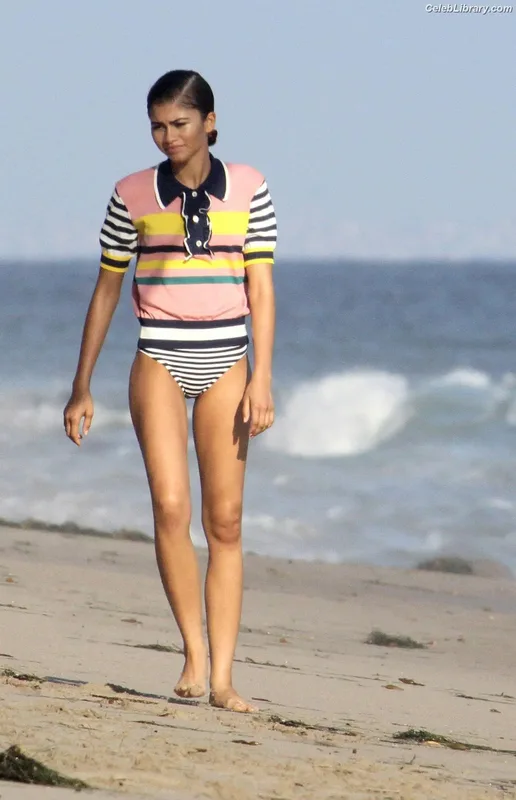 Zendaya photo 8 of 1926