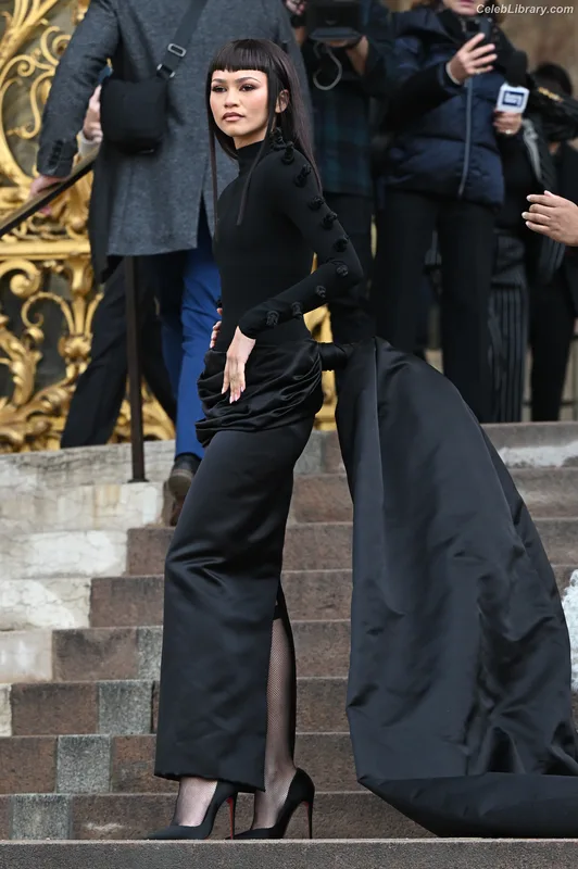Zendaya photo 24 of 1926