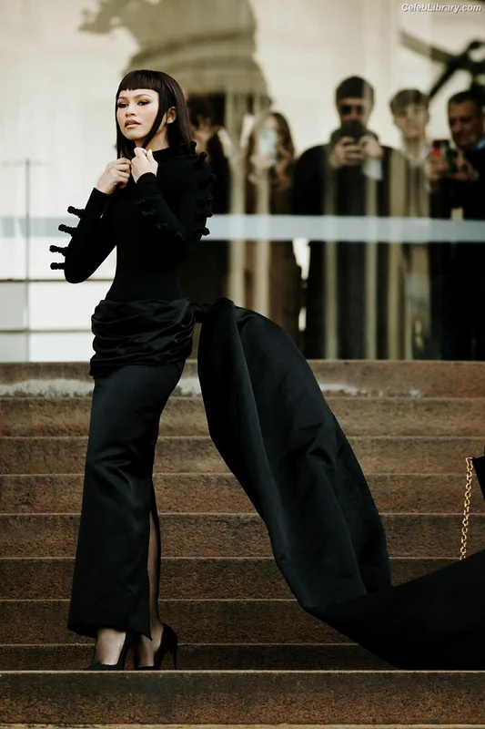 Zendaya photo 10 of 1926