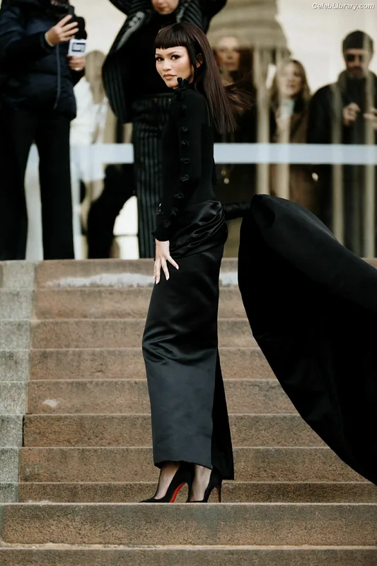 Zendaya photo 12 of 1926