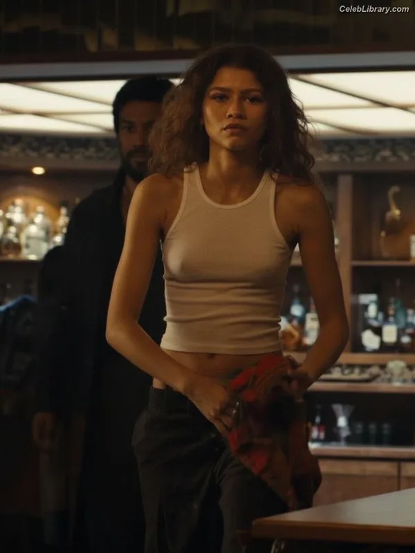Zendaya photo 10 of 1926