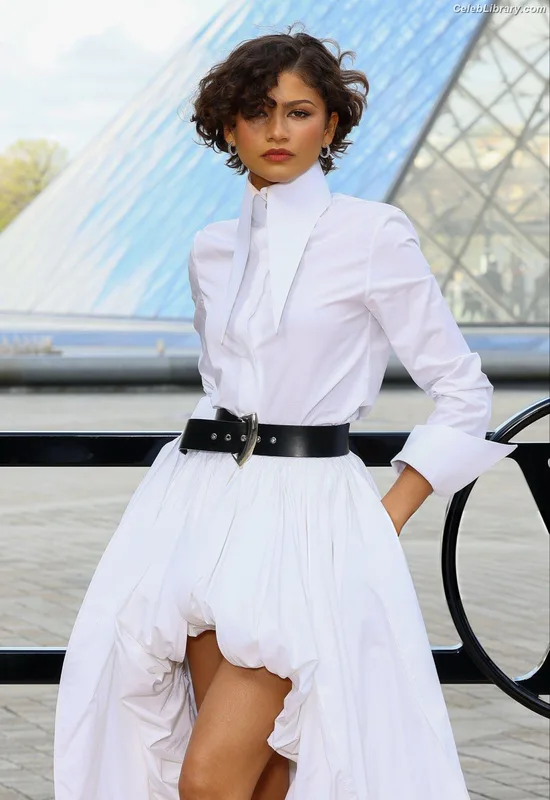 Zendaya photo 11 of 1926