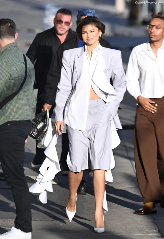 Zendaya photo 24 of 1926