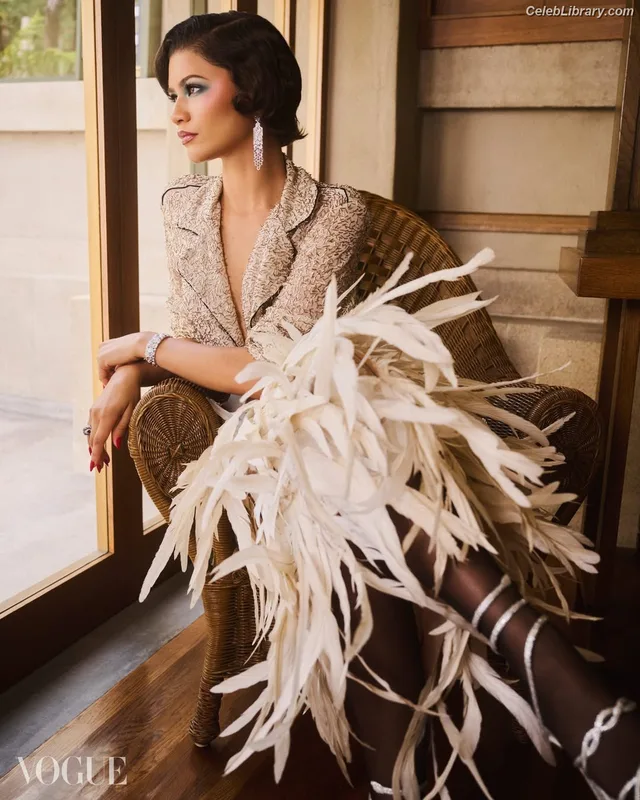 Zendaya photo 17 of 1926