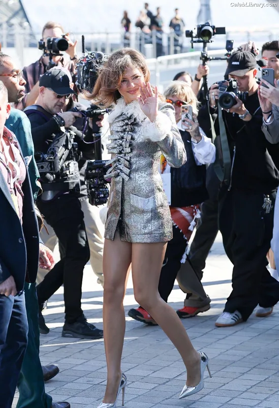 Zendaya photo 20 of 1926