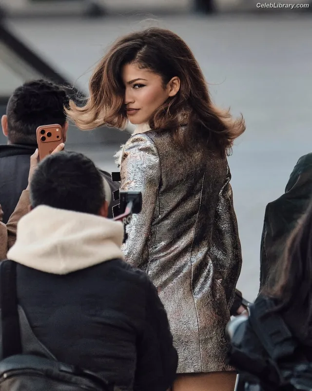 Zendaya photo 23 of 1926