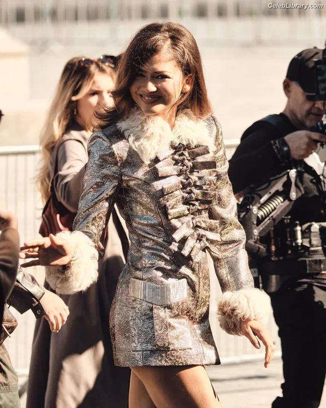 Zendaya photo 24 of 1926