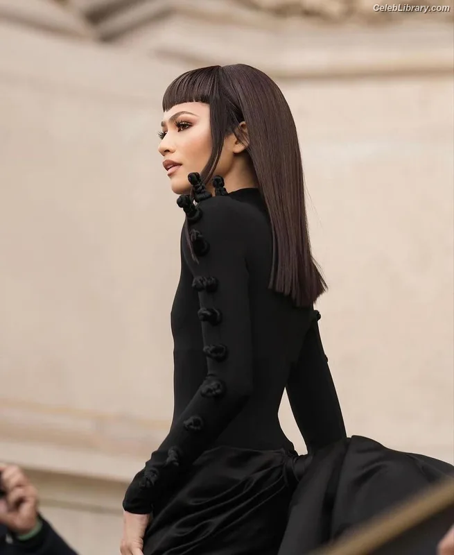 Zendaya photo 18 of 1926