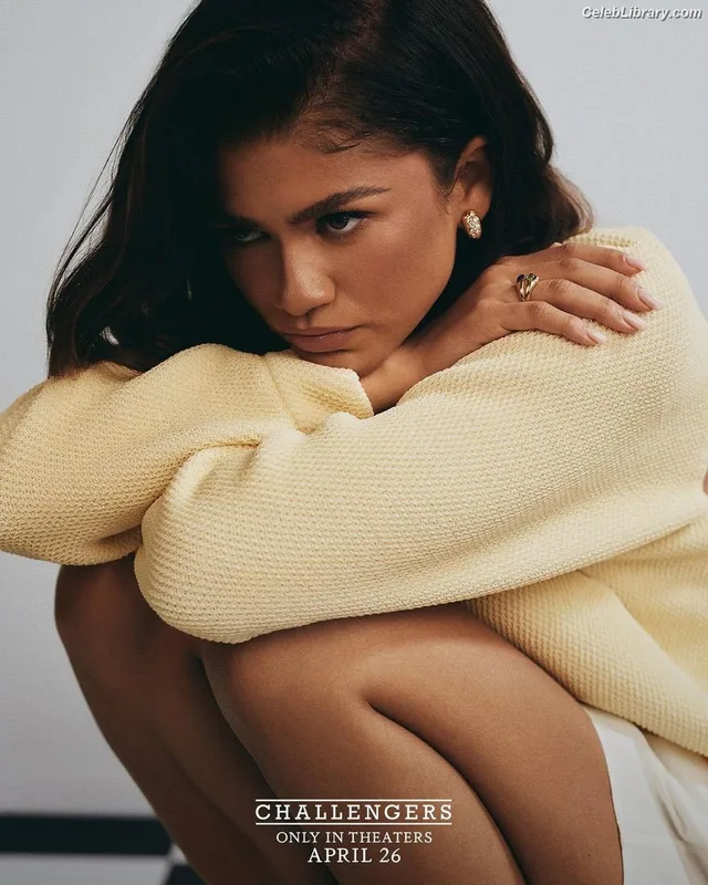 Zendaya photo 6 of 1926