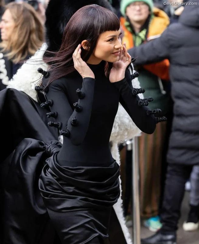 Zendaya photo 8 of 1926