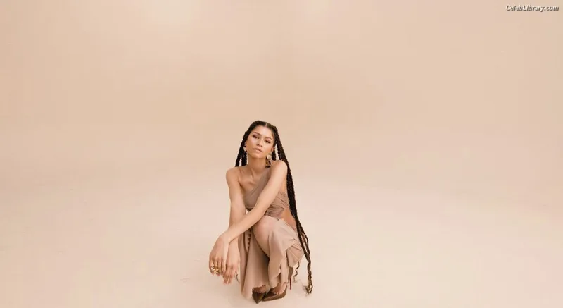 Zendaya photo 15 of 1926
