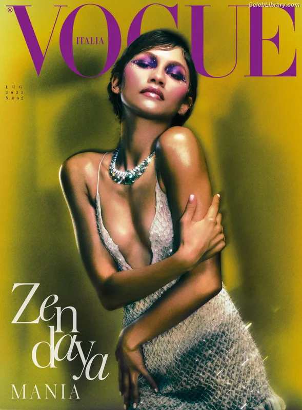 Zendaya photo 20 of 1926
