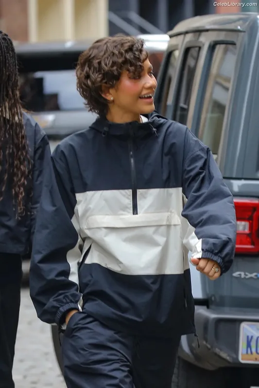 Zendaya photo 9 of 1926