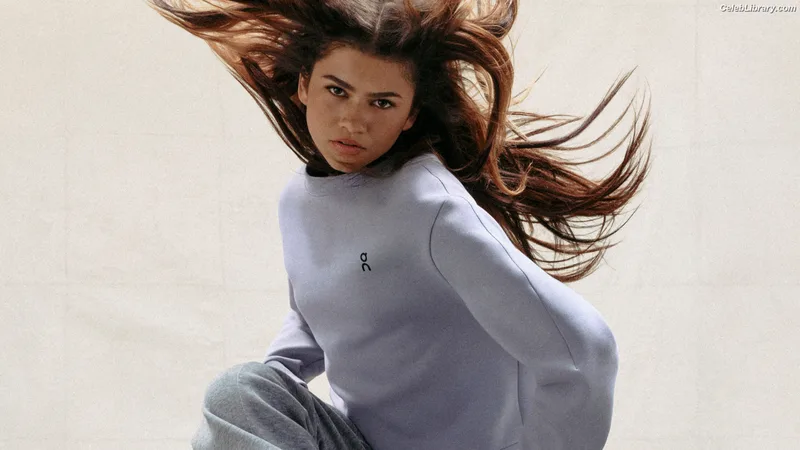 Zendaya photo 12 of 1926