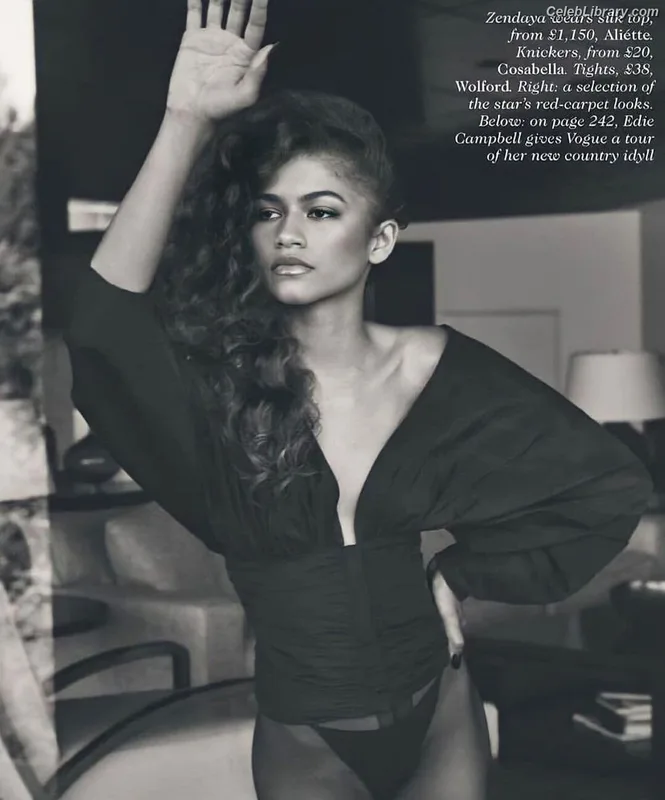 Zendaya photo 20 of 1926