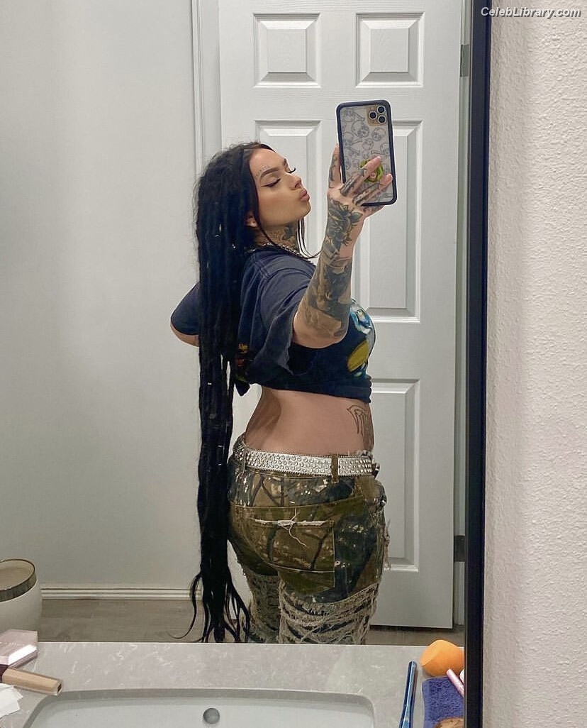 Zhavia photo 13 of 22