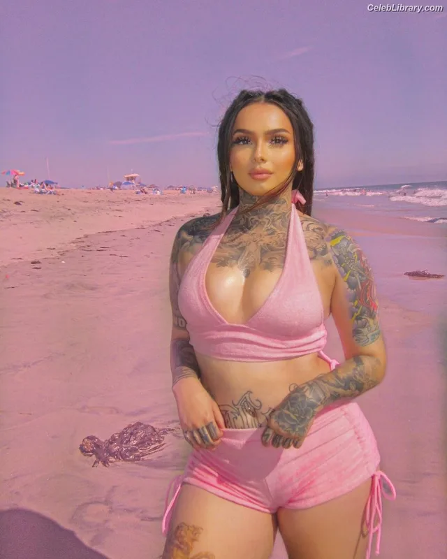 Zhavia photo 2 of 22