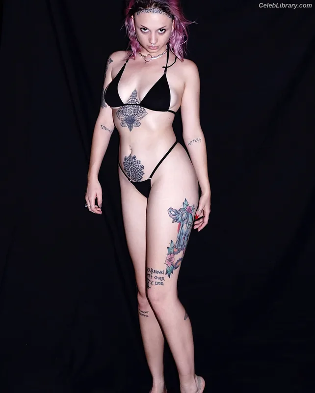 Zheani Sparkes photo 5 of 403
