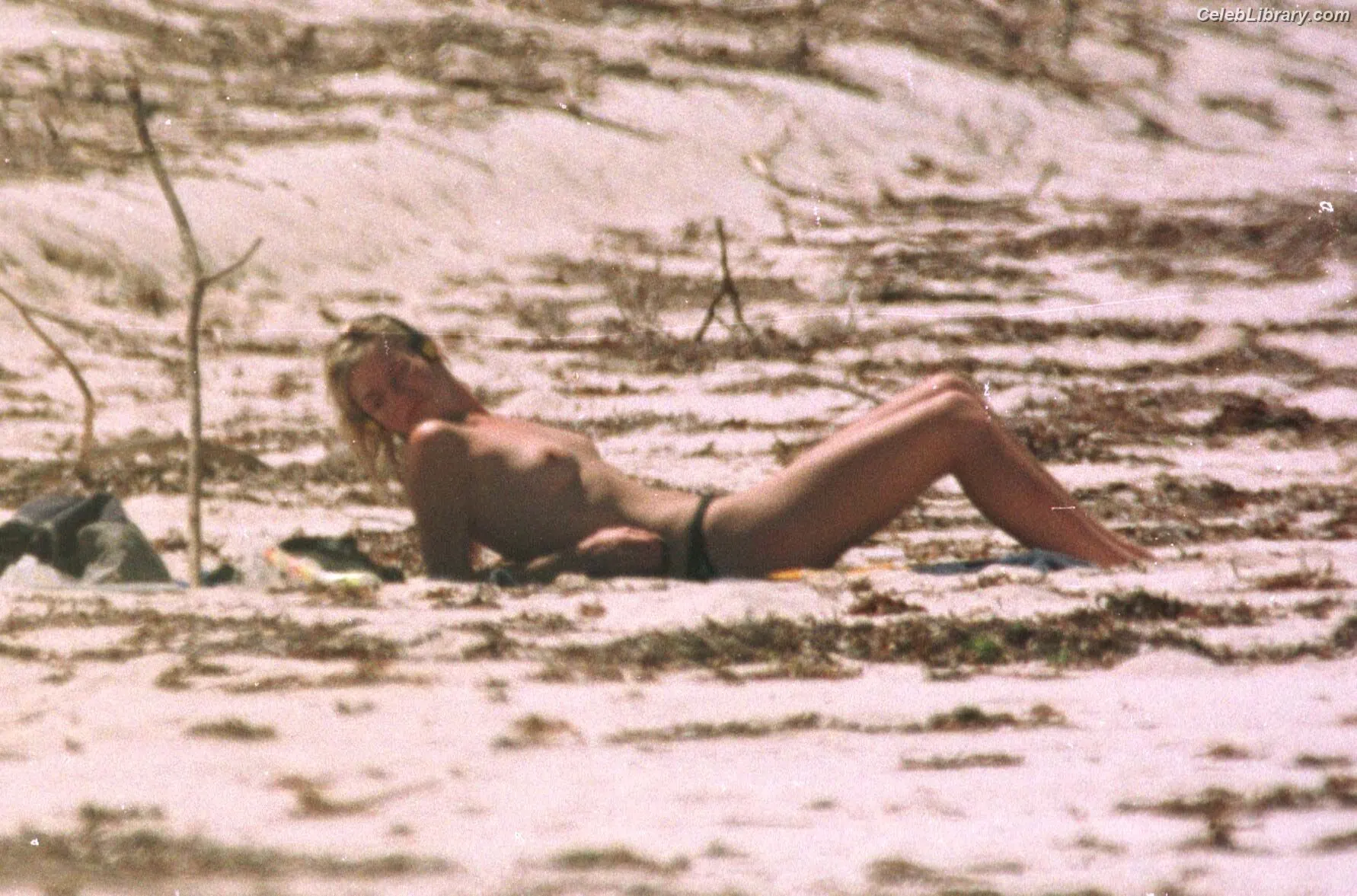 Zoe Ball photo 11 of 23
