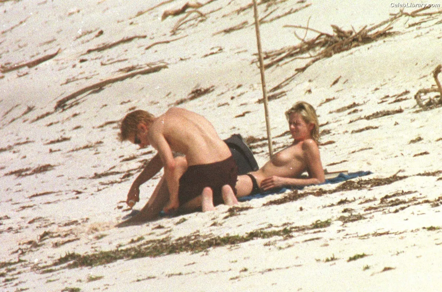 Zoe Ball photo 12 of 23