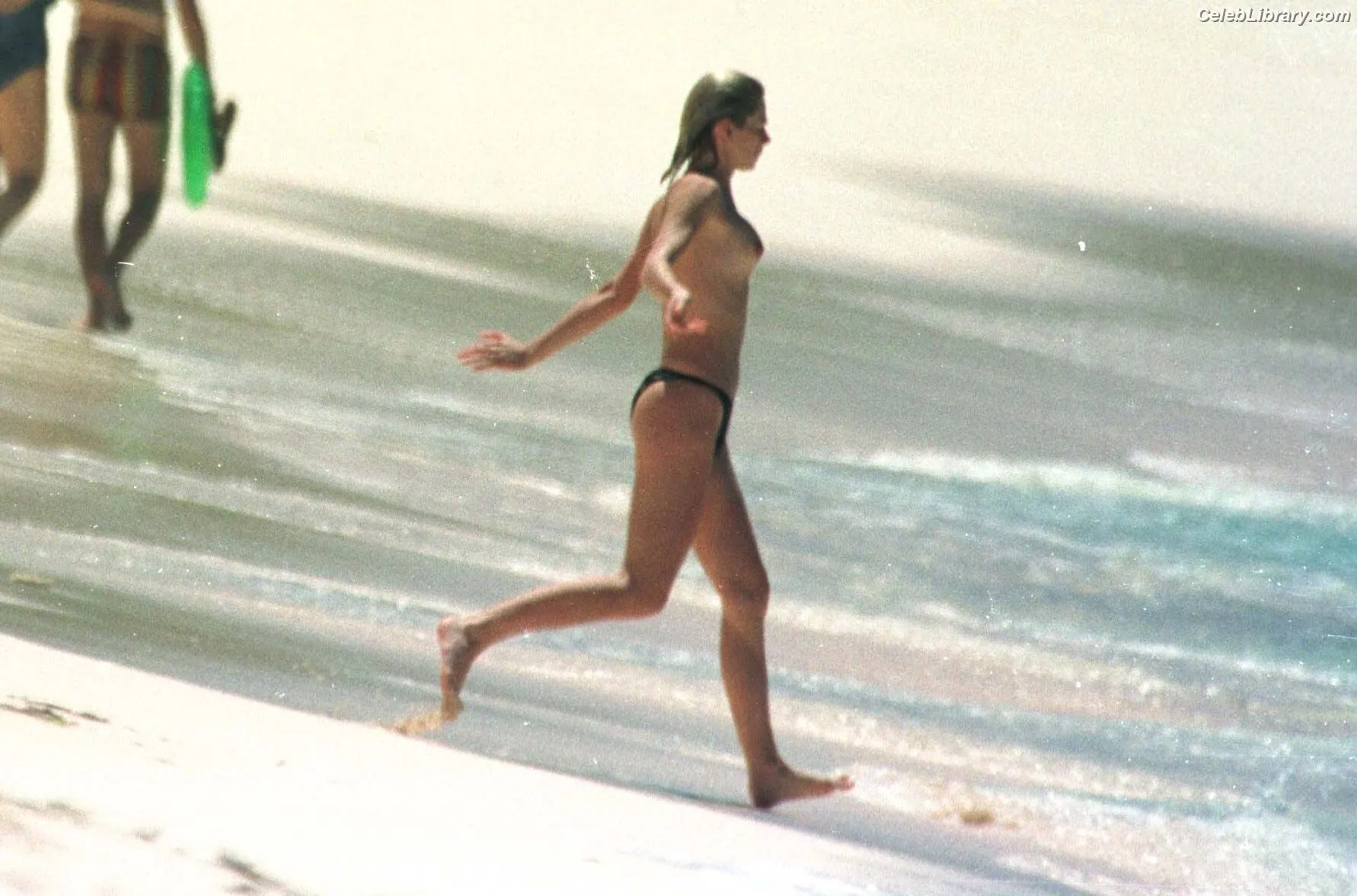 Zoe Ball photo 13 of 23