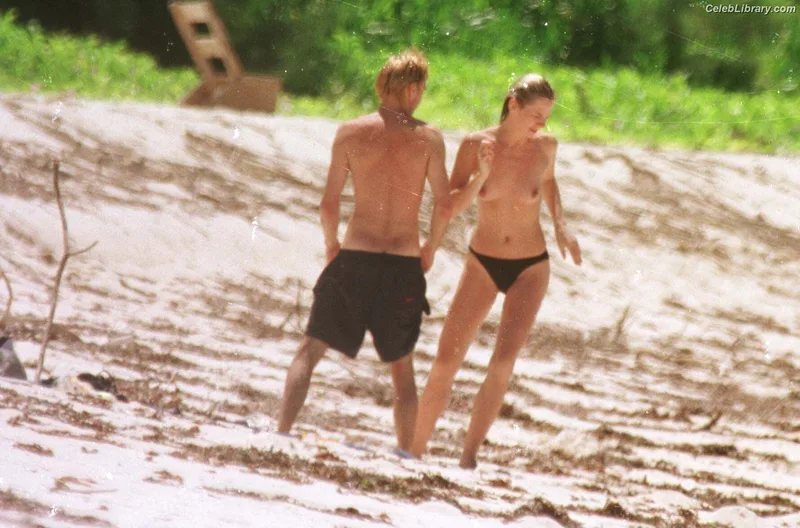 Zoe Ball photo 10 of 24