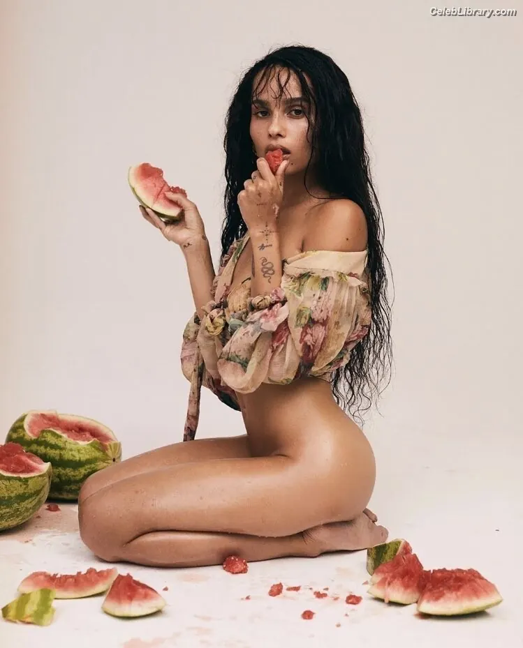 Zoë Kravitz photo 8 of 404