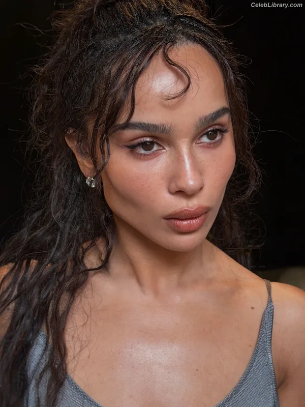 Zoë Kravitz photo 11 of 404