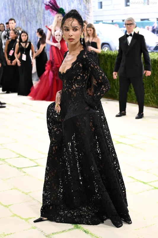 Zoë Kravitz photo 16 of 404