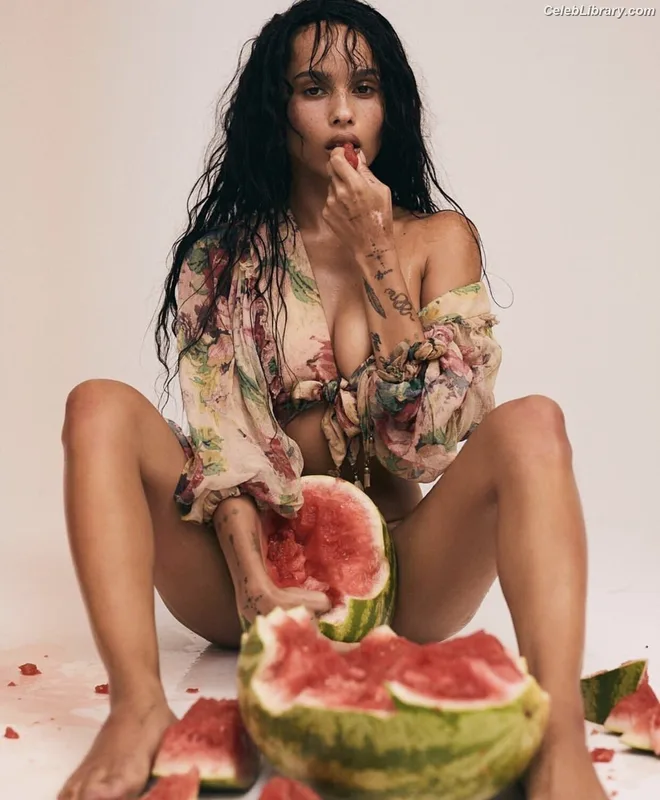 Zoë Kravitz photo 9 of 404
