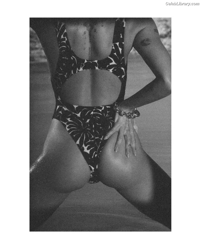 Zoë Kravitz photo 16 of 404