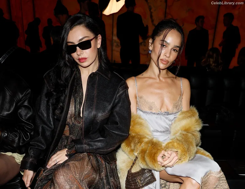 Zoë Kravitz photo 5 of 404