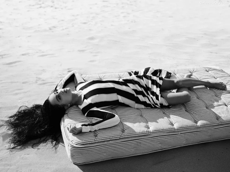 Zoë Kravitz photo 19 of 404