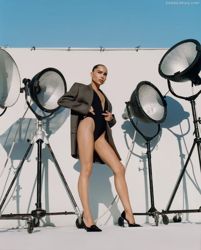 Zoë Kravitz photo 5 of 404