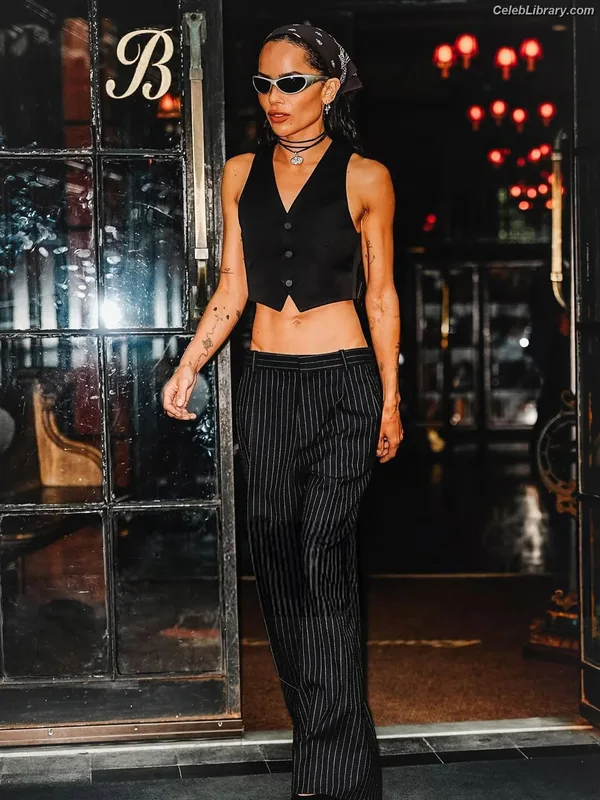 Zoë Kravitz photo 22 of 404