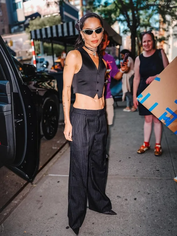 Zoë Kravitz photo 4 of 404