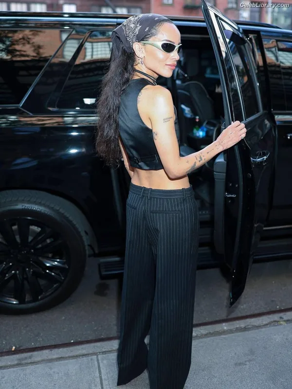 Zoë Kravitz photo 6 of 404