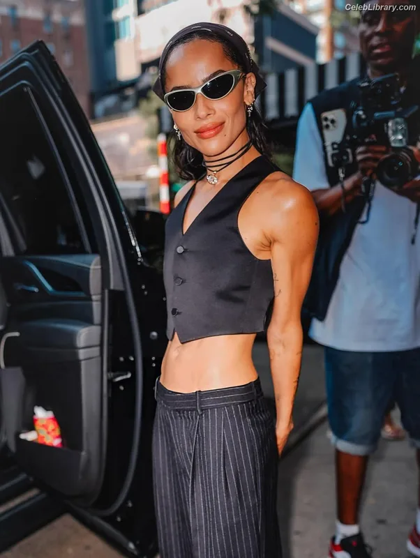 Zoë Kravitz photo 8 of 404
