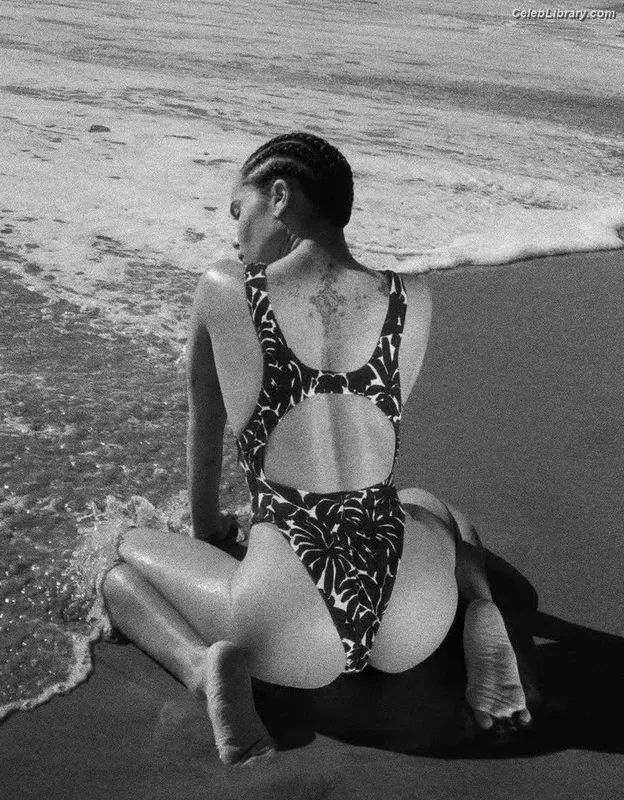 Zoë Kravitz photo 20 of 404