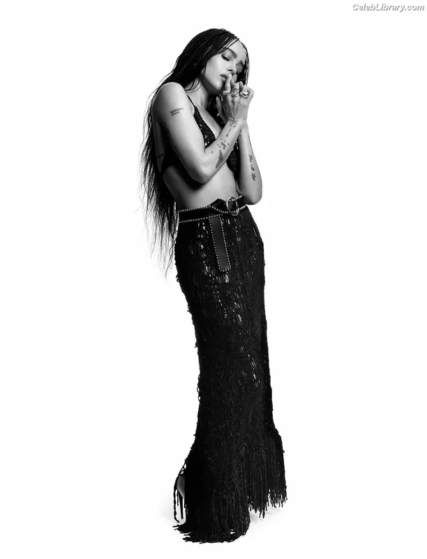 Zoë Kravitz photo 24 of 404