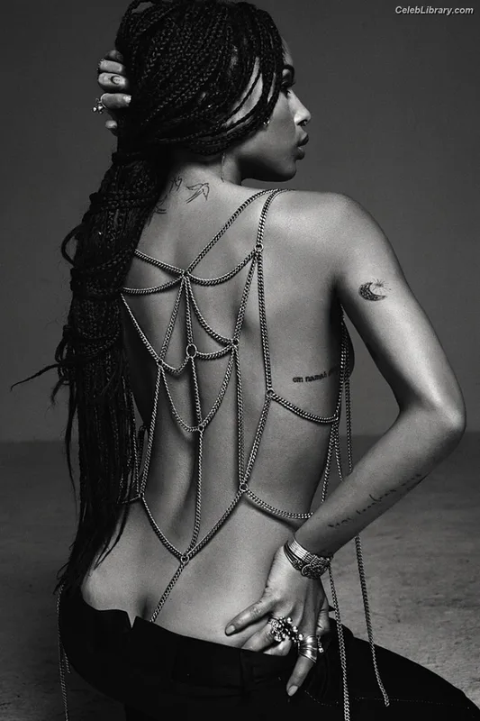 Zoë Kravitz photo 14 of 404