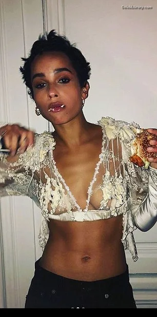 Zoë Kravitz photo 23 of 404