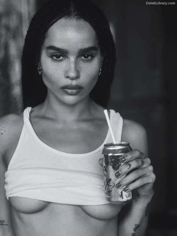 Zoë Kravitz photo 1 of 404