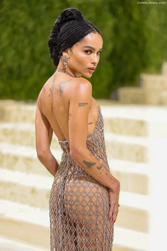Zoë Kravitz photo 8 of 404
