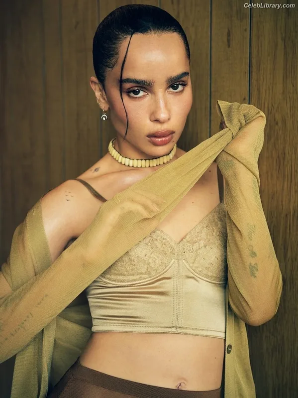 Zoë Kravitz photo 7 of 404