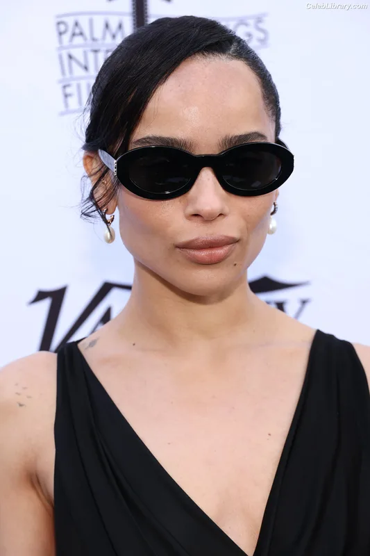Zoë Kravitz photo 8 of 404