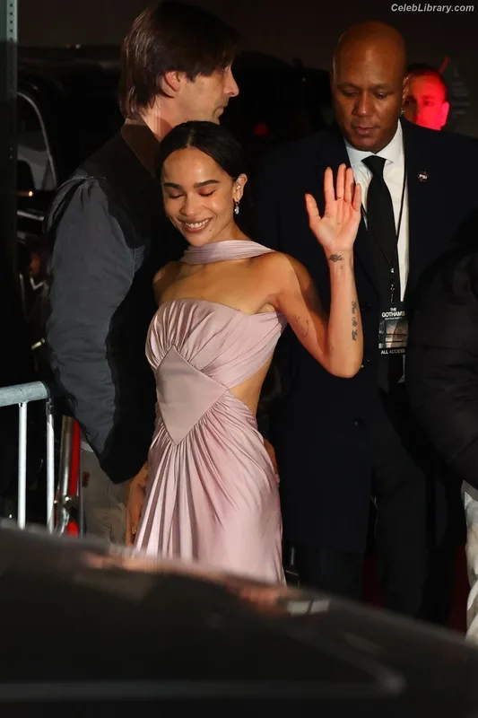 Zoë Kravitz photo 19 of 404